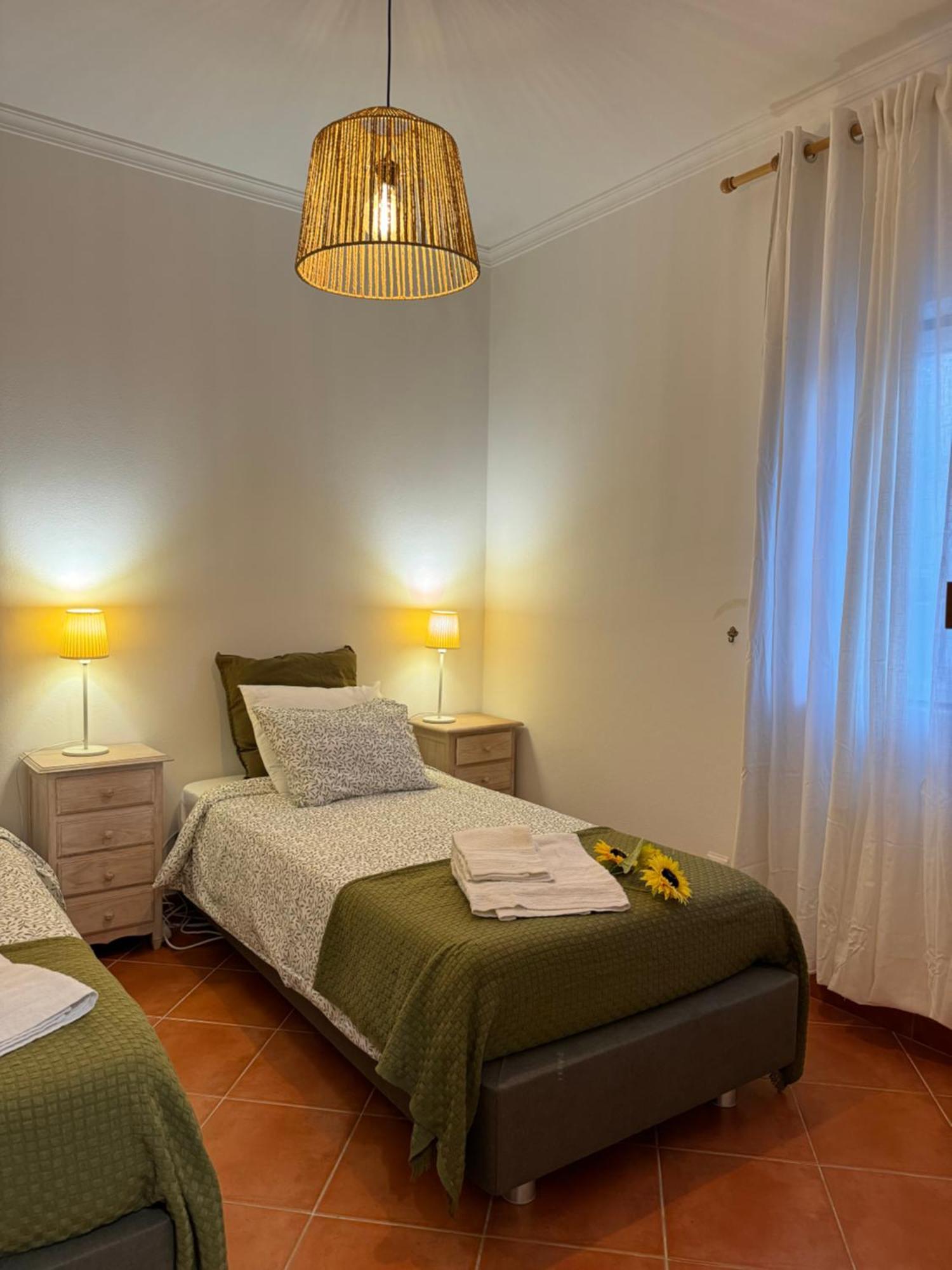 Quarto Duplo Com Terraco E Casa De Banho Privativa - Em Casa De Praia Em Almograve - Trilho Dos Pescadores Odemira Zewnętrze zdjęcie